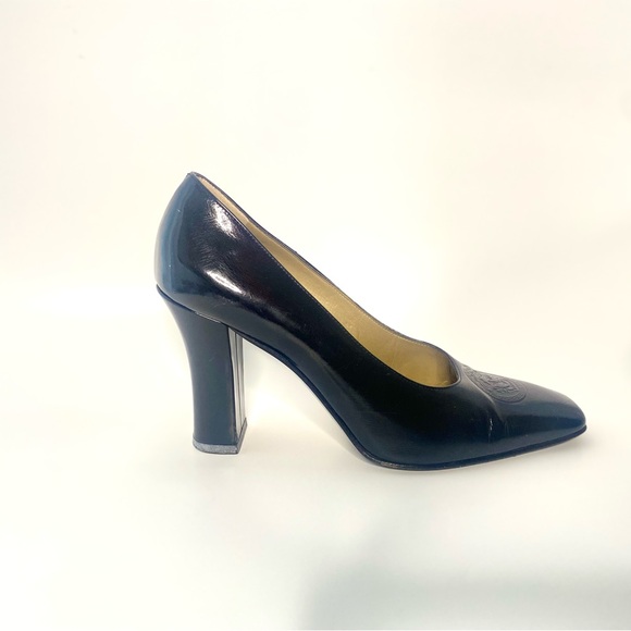 Vintage Gianni  Versace Black Leather Square-Toe Pumps with Medusa Logo -Size 37 - Picture 2 of 7